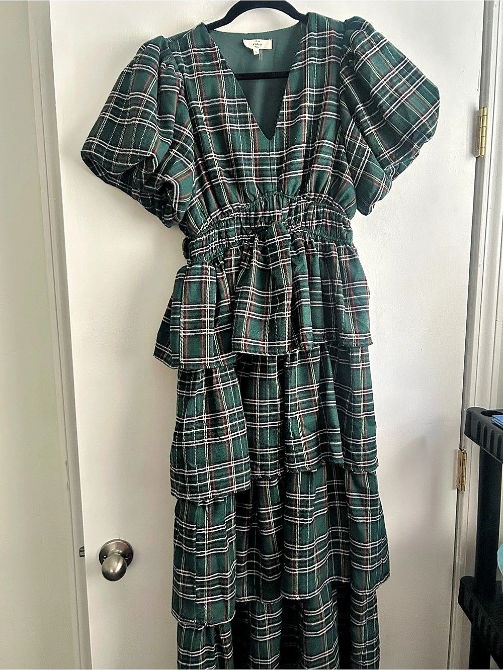 entro Green Tartan Tiered Maxi Dress Plaid Green & White Small